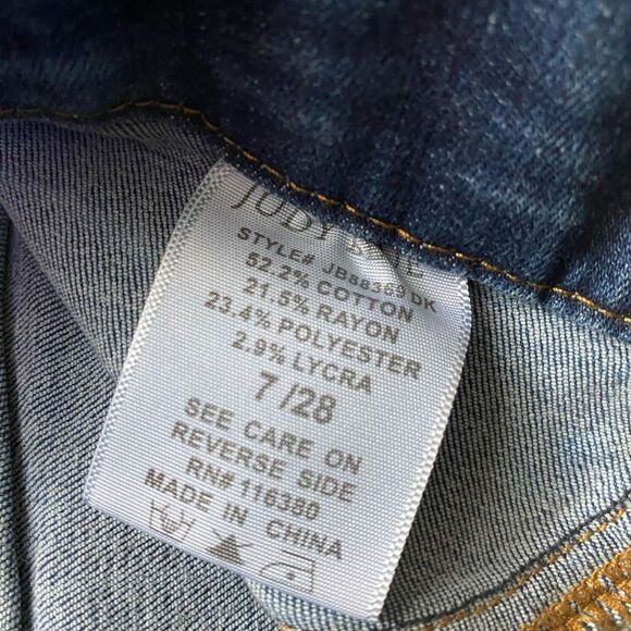 Judy Blue Boyfriend Fit Jeans Pull On Distressed Womens Size 7 28 Blue Stretchy - Picture 8 of 8